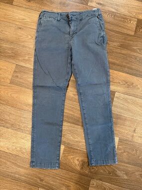 American Eagle Outfitters Slim Straight Men's Jeans in Faded Blue